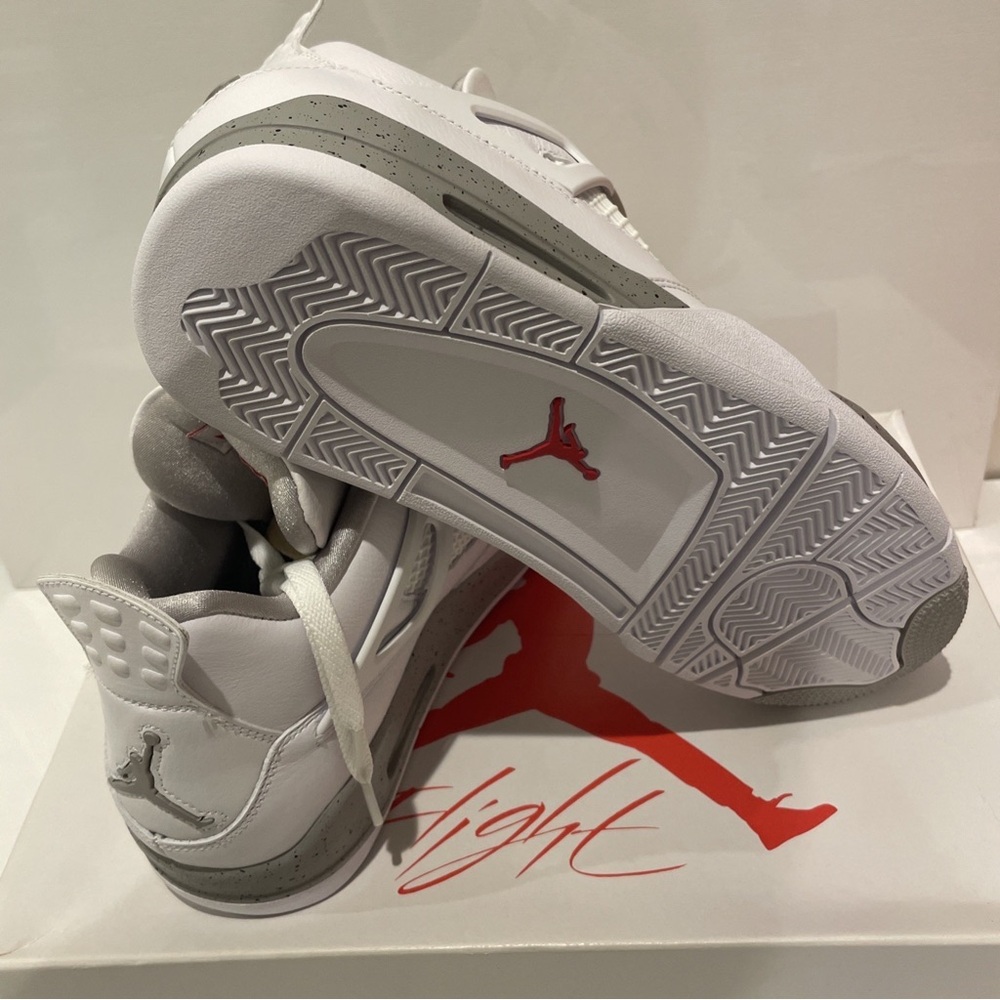 Jordan 4 Retro White Oreo (2021) *LIGHTLY WORN* - Picture 5 of 7